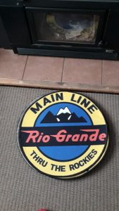 denverrio round mat Denver and Rio Grande Western Railroad 04389 photo review